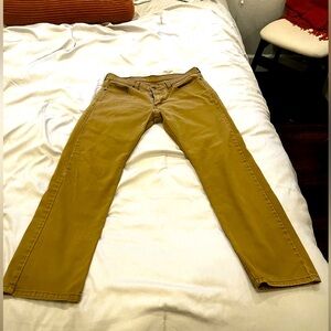 Men’s Levi’s 513 slim straight 32” x 30” gently warn.